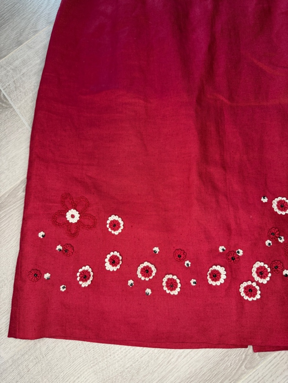 Ann Taylor Red Linen Floral Embroidered Beaded Pencil Skirt Sz 2 - Picture 8 of 10